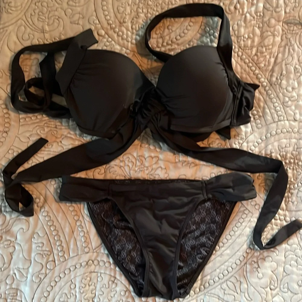 Black Victoria secret bikini swimsuit 34C/XS